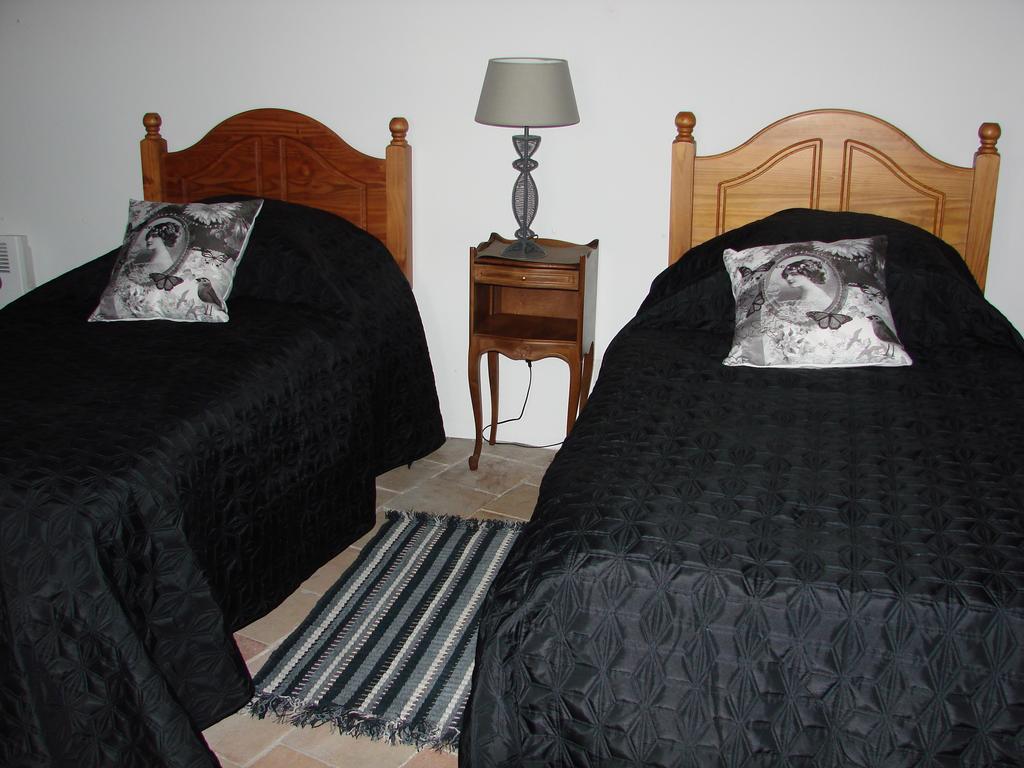 B&B Tour De Saint Anne Azille Room photo